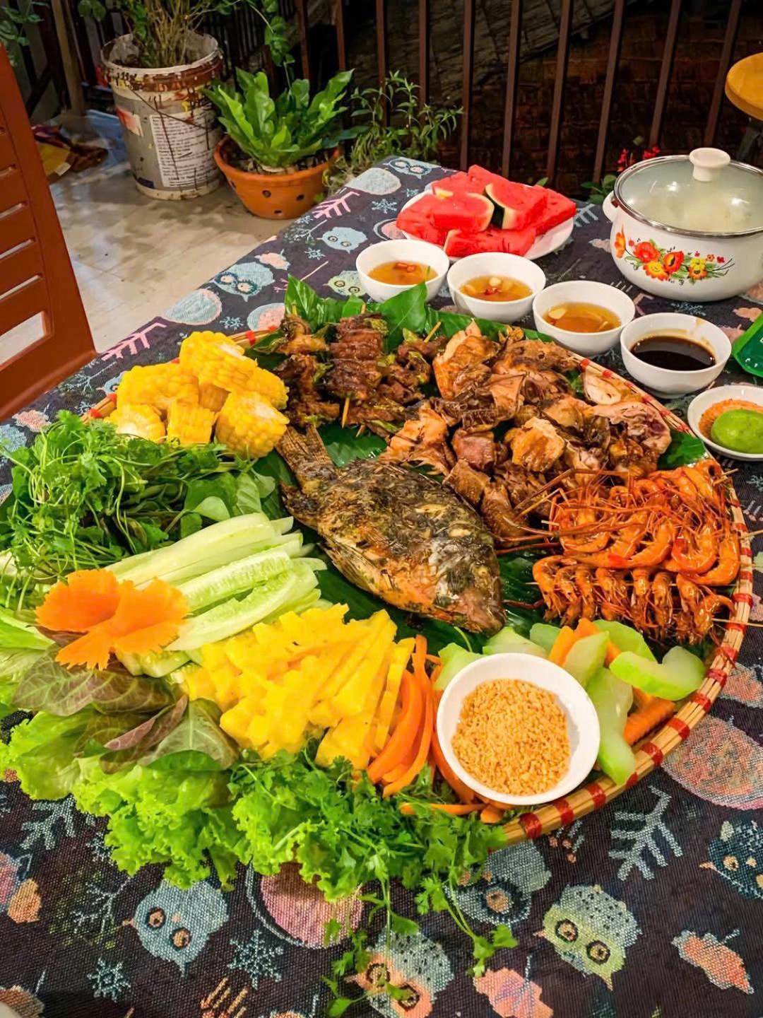 Duy Tuyen Ba Be Homestay Free Bbq Bac Kan Exterior foto